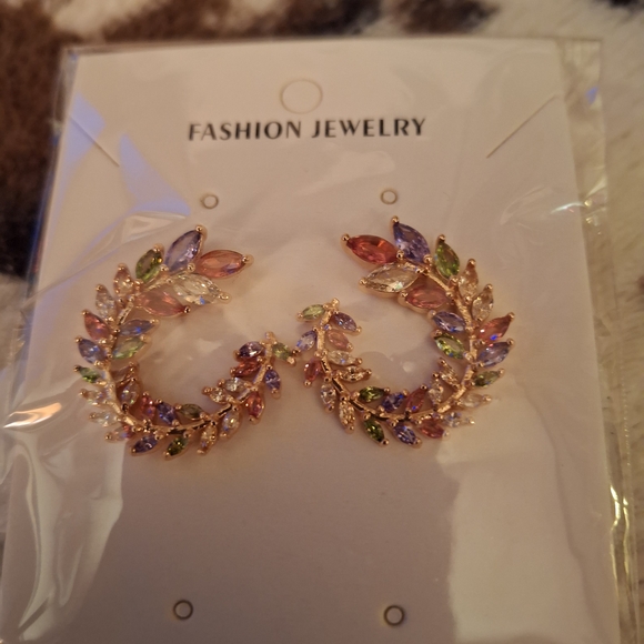 Fashion Jewelry Multicolor Earrings Bundle ! - Picture 3 of 4